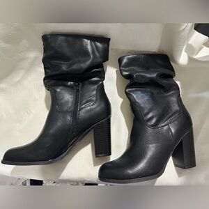 Style & Co Black Saraa Boots Size 5.5